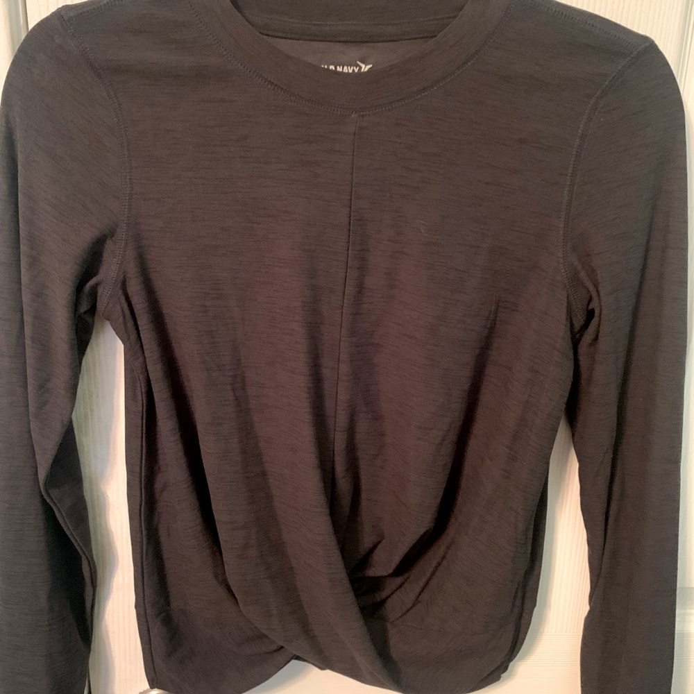 Old Navy active breath on long sleeve